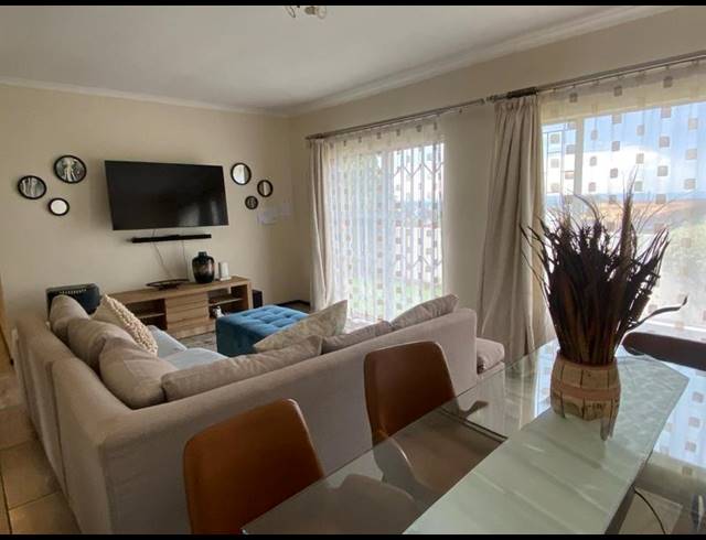 3 BEDROOM TOWNHOUSE FOR SALE IN NORTH RIDING